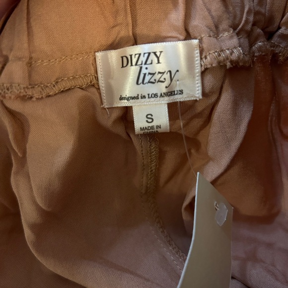 NWT Francesca’s Dizzy Lizzy Paperbag Tie Shorts Camel Size Small High Rise - Picture 4 of 6